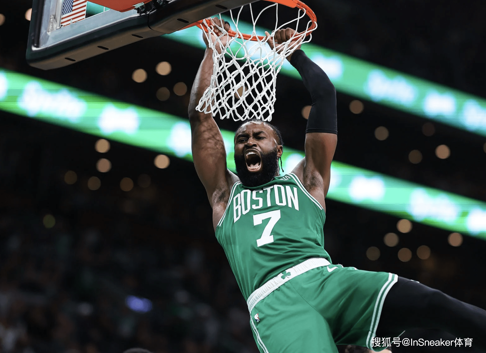 围内保持了 围内保持了