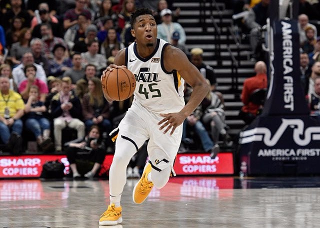 力压群雄 力压群雄