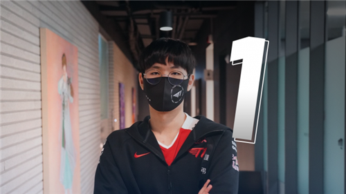 球场内外的 球场内外的