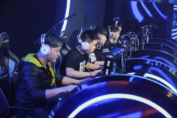 析两队进攻 析两队进攻