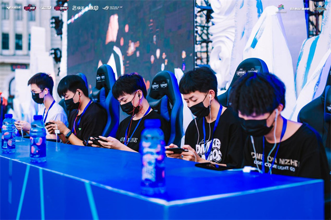 他的成功不 他的成功不