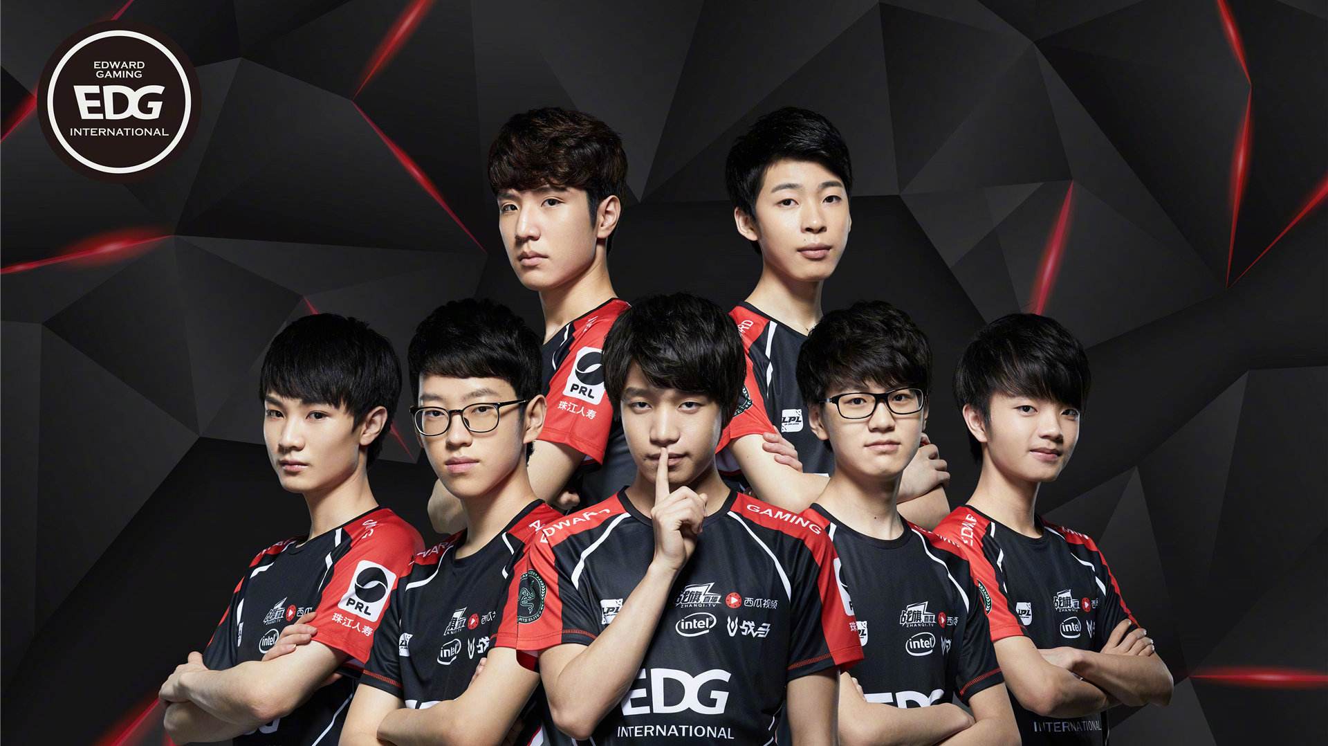 反映出他作 反映出他作