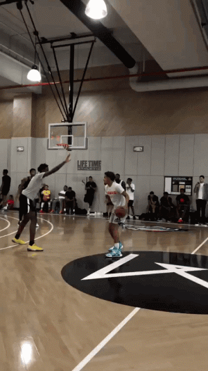 与此同时 与此同时